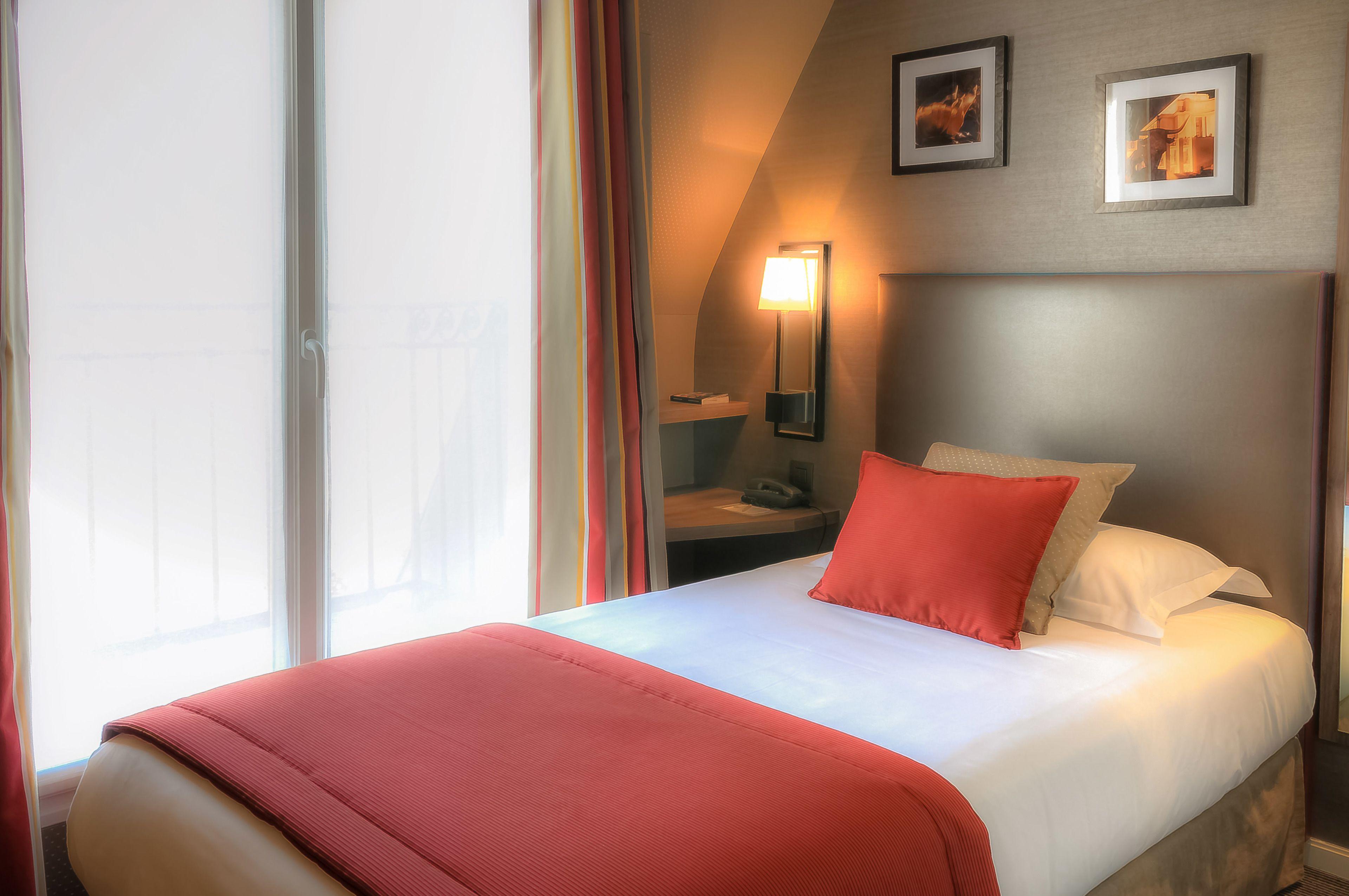 Hotel Marais Bastille 3*
