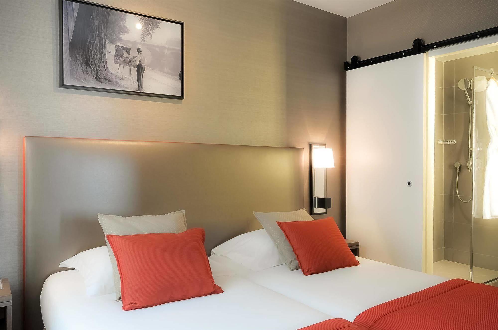 Hotel Marais Bastille 3*